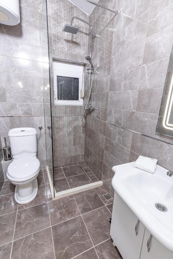 Apart-Hotel Prestige Ulcinj Ngoại thất bức ảnh